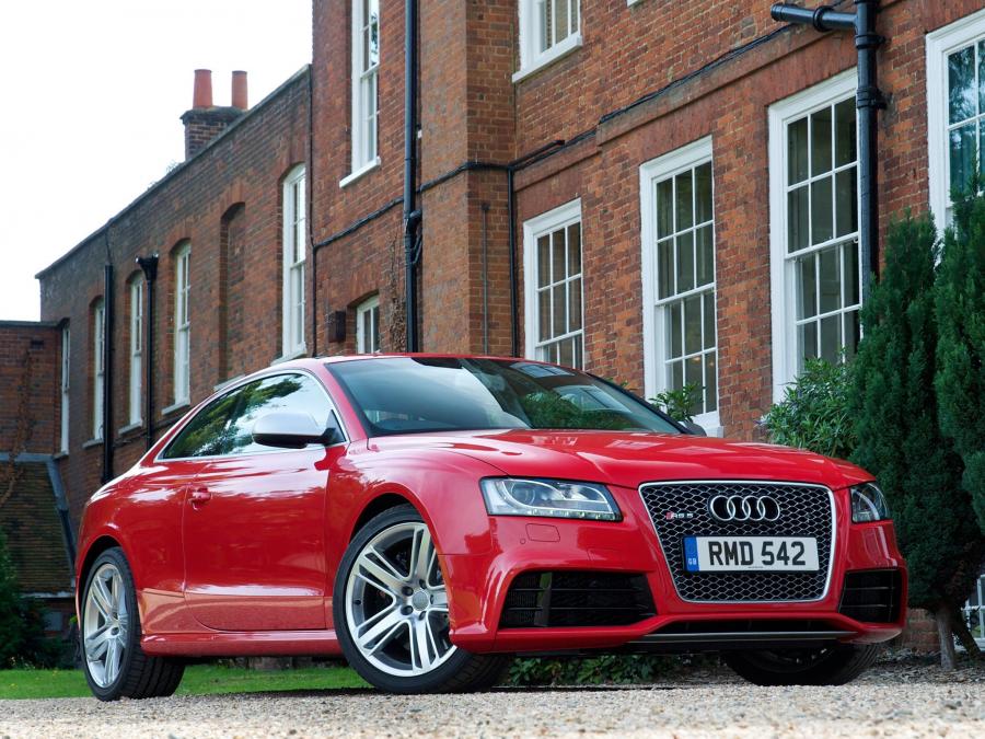  Audi RS5 Coupe 2010 года  (UK) (фото 7 из 12)